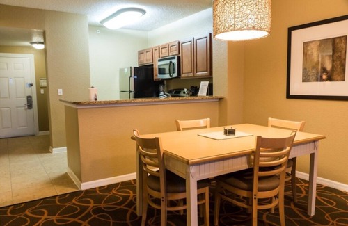 Florida Center Condo | Glistening Orlando's Sunshine Resort, 2 Bedroom Suite