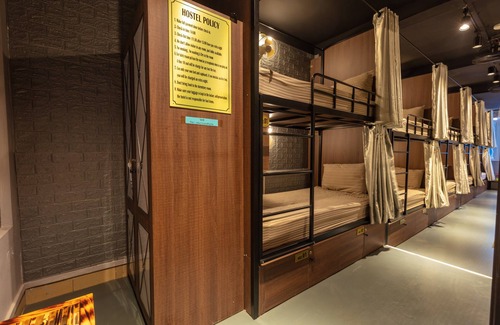 Hang Trong Hostel | Global Backpackers Hostel