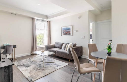 Smiths Falls Apartment | GLOBALSTAY . Rideau Private Apartment w Kingsize bed. Parking.