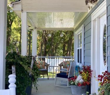 Town of Essex Bed & Breakfast | Glorious Gardens Bed and Breakfast