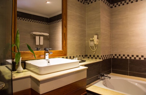 Stueng Saen Hotel | Glorious Hotel & Spa