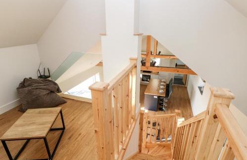 Efailwen House | Glowty Brynbedw