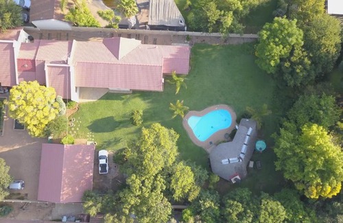Riebeeckstad House | Gluckman Drive Guesthouse