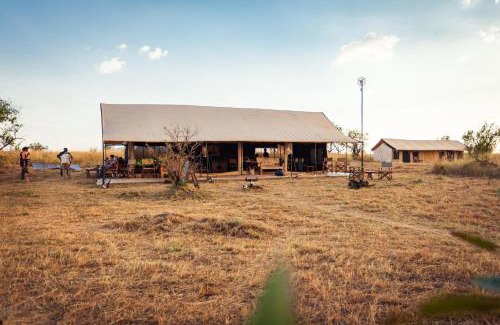 Serengeti National Park Cabin | Gnu Mara River Camp