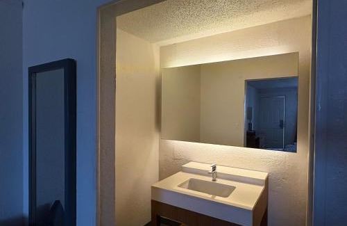Harlandale Hotel | Go2 Inn & Suites By Relianse - San Antonio, TX