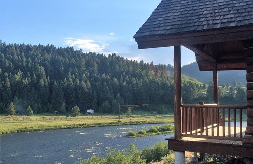 Cameron Cabin | God's beauty abounds! Private log cabin on the Madison River. See Yellowstone!