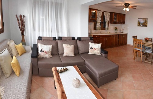 Sourpi Apartment | Goddess Artemis Apartment