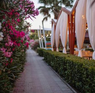 Velipoje Hotel | Godija Hotel & Suites