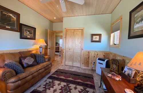 Clark Apartment | Gold Bar Ranch Bungalow