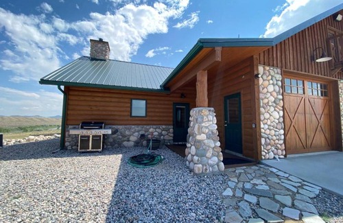 Clark Apartment | Gold Bar Ranch Bungalow
