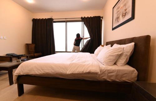 Aghor Hotel | Gold Coast Beach Resort, Kund Malir