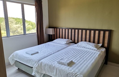 Endah House | Gold Coast Morib Apartment 2Room