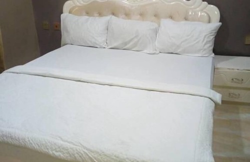 Owerri Hotel | Gold Crown Hotel