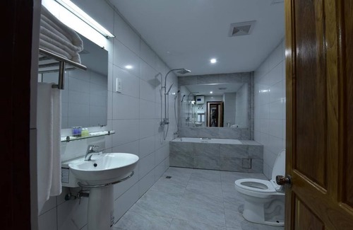 Loikaw Hotel | Gold Hotel