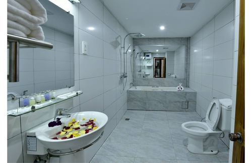 Loikaw Hotel | Gold Hotel