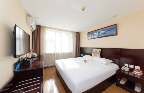 Wangfujing Shopping Area House | Gold Inns Chain Hotel Beijing Jianguomen