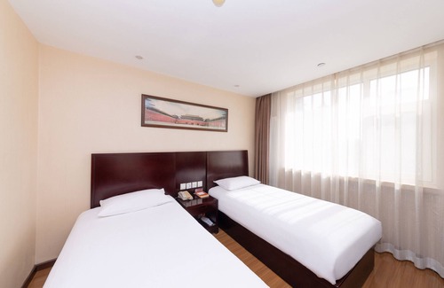 Wangfujing Shopping Area House | Gold Inns Chain Hotel Beijing Jianguomen