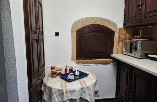Nikos Kazantzakis Apartment | Gold King Apartment