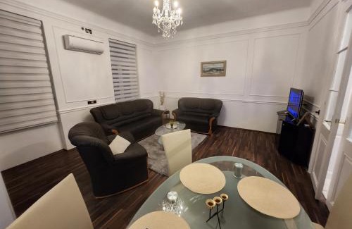 Bela Crkva Apartment | Gold