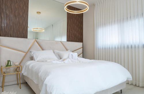 Ramat Negev Apartment | Gold Sweet