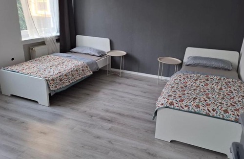 Sued Apartment | Goldberg Apartments