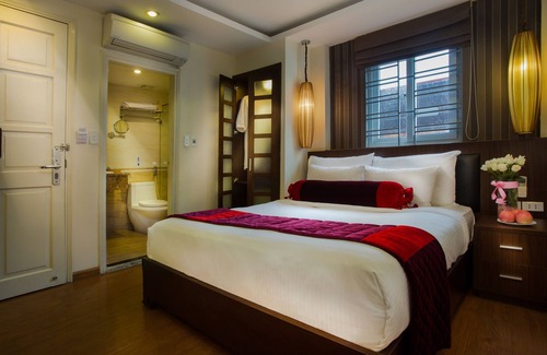 Hang Bo Hotel | Golden Art Hotel