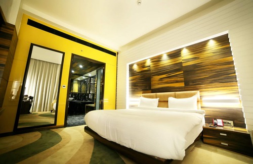 Bara Banki Hotel | Golden Blossom Imperial Resorts