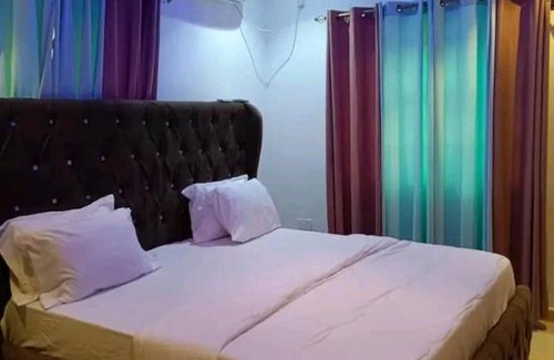 Port Harcourt Bed & Breakfast | GOLDEN CAPE HOTEL