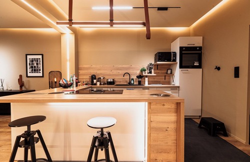 Postel Apartment | Golden Dove Luxury Apartment 4