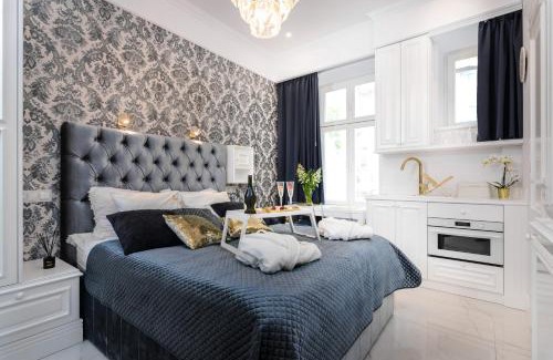 Wesoła Zachod Apartment | Golden Fish - New Apartment - Old Town