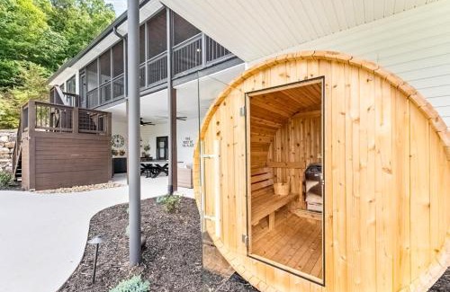 Cleveland House | Golden Hill Retreat
