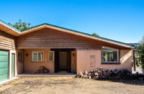 Rangihaeata House | Golden Paradise - Rangihaeata Holiday Home