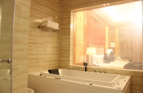 Beira Hotel | Golden Peacock Resort Hotel
