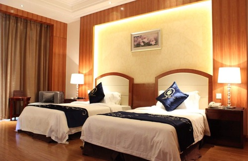 Beira Hotel | Golden Peacock Resort Hotel