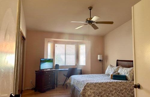 Hemet House | Golden Saddle Suite with TV and private bathroom