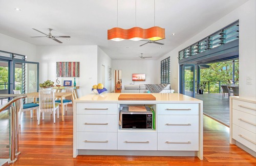 Wagait Beach House | Golden Sands Retreat Beach House