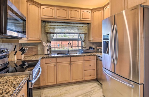 Weston House | 'Golden Tropics' - Sunny Gem w/ Patio & Pool!