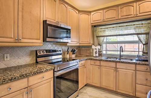 Weston House | 'Golden Tropics' - Sunny Gem w/ Patio & Pool!
