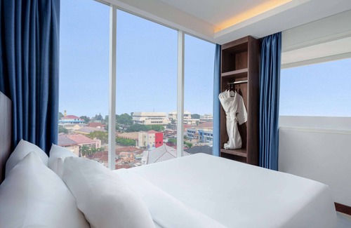 Bandar Lampung Bed & Breakfast | Golden Tulip Springhill Lampung