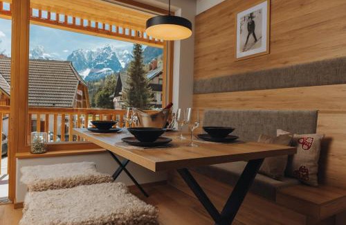 Kranjska Gora Apartment | Goldhorn Chalet SKI IN&OUT