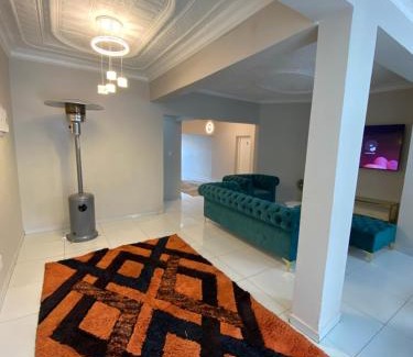 Greater Johannesburg Metropolitan Area House | Goldman Guest House Florida