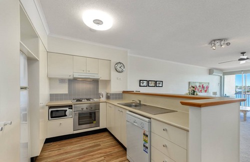 Teneriffe Apartment | Goldsborough Place Apartments