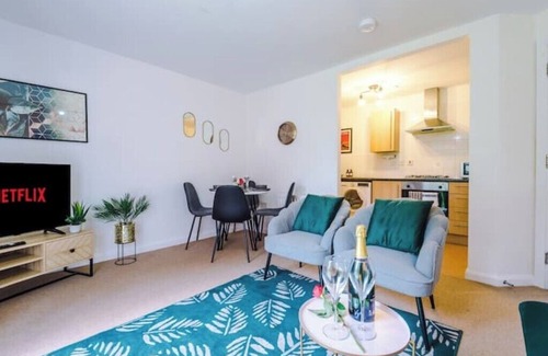 Coventry Apartment | Goldsmith Place by Patternbricks