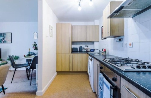 Coventry Apartment | Goldsmith Place by Patternbricks