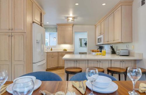 Goleta House | Goleta Getaway by AvantStay Private Backyard 1.5mi to the Beach