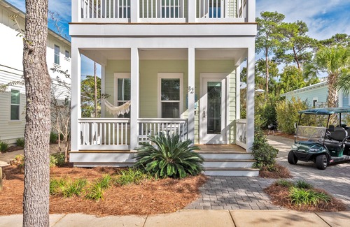 Greenway Park House | Golf Cart ☀️ Beach Chairs, Community Pool, Gated Community ☀️