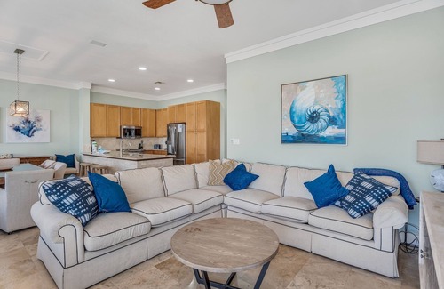 Sandestin House | Golf Cart ~ Two Master Suites ~ Outdoor Seating Area ~ Lake Views