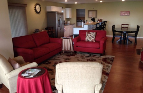 Culver House | Golf Course home, Beautiful Views near Marina and Academy!