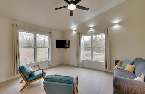 Crossville House | Golf, Fish and Swim at Lake Tansi Outdoor Haven!