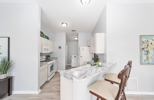 Fruitland Park House | Golf, Music, FunnCharming 2-bedroom house in lovely The Villages with WiFi, AC.